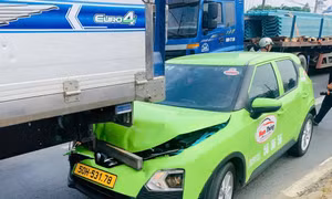 Cướp taxi ở TP Hồ Chí Minh chạy về tỉnh Long An thì bị bắt
