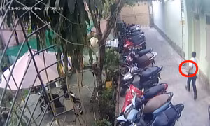 TP Hồ Chí Minh: Đi ô tô xông vào phòng trọ cướp máy tính xách tay