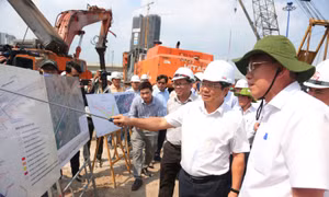 Lãnh đạo TP Hồ Chí Minh kiểm tra tiến độ nút giao An Phú