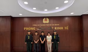Công an TP Hồ Chí Minh khởi tố 3 bị can về hành vi trốn thuế tại bar Revo