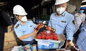 TP Hồ Chí Minh: Tiêu hủy gần 60.000 sản phẩm nhập lậu
