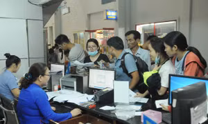 Đã hết vé tàu chiều từ Nam ra Bắc những ngày cao điểm Tết