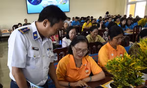 Bộ Tư lệnh Vùng Cảnh sát biển 3 tuyên truyền pháp luật về biển, đảo và chống khai thác IUU