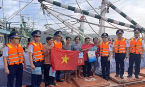 Vùng Cảnh sát biển 3 phát huy thế trận lòng dân trên biển qua các phong trào dân vận
