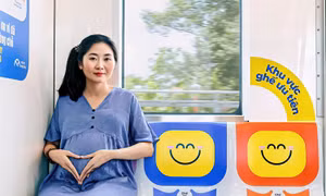 Thay đổi màu ghế ưu tiên trên tàu metro số 1 để lan tỏa văn hóa ứng xử văn minh