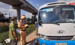 TP Hồ Chí Minh: Từ ngày 23/4, xe taxi, xe hợp đồng và xe dưới 9 chỗ được phép hoạt động 
