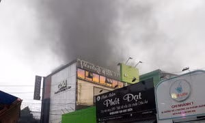 TP Hồ Chí Minh: Cháy lớn cơ sở massage ở thành phố Thủ Đức