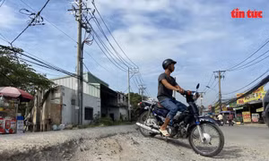 Năm năm sửa chữa 2,5 km đường vẫn chưa xong