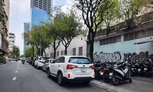 TP Hồ Chí Minh: Sở GTVT yêu cầu xử lý nghiêm vi phạm hoạt động đỗ xe có thu phí