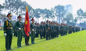 Chiến sĩ mới TP Hồ Chí Minh tuyên thệ nhận nhiệm vụ