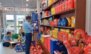 TP Hồ Chí Minh: Phát hiện, thu giữ hàng trăm kg thực phẩm không đảm bảo an toàn