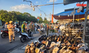 TP Hồ Chí Minh quyết liệt xử lý tình trạng lấn chiếm vỉa hè, lòng đường