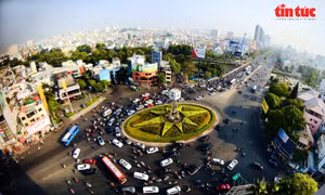 Ngắm vòng xoay Điện Biên Phủ đang được đề xuất dỡ bỏ