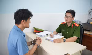 Xử lý nhóm đối tượng mang hung khí đến nhà dân đe dọa, gây mất an ninh trật tự