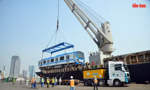 TP Hồ Chí Minh: Thêm 2 đoàn tàu metro Bến Thành – Suối Tiên cập cảng Khánh Hội