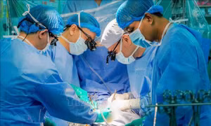 13 người được cứu sống nhờ 2 trường hợp chết não hiến tạng