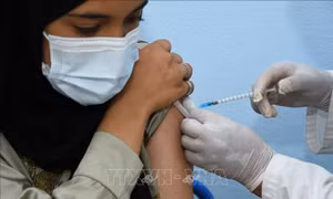 Châu Phi muốn mua vaccine thay vì phải đợi vaccine viện trợ