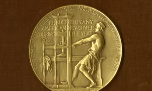 Giải Pulitzer 2022 phản ánh đậm nét tình hình thế giới trong năm qua