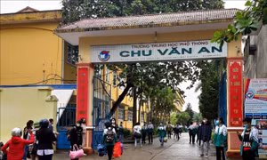 Học sinh Thái Nguyên tạm dừng đến trường vì có các ca F0