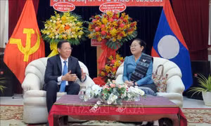 Lãnh đạo TP Hồ Chí Minh chúc mừng Quốc khánh Lào