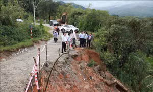 Quân khu 5 điều động gần 6.300 cán bộ, chiến sĩ hỗ trợ nhân dân ứng phó với lũ lụt, sạt lở