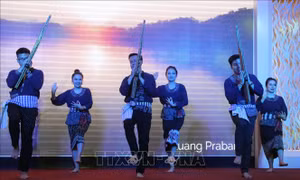Gặp gỡ sinh viên Lào và Campuchia nhân dịp Tết cổ truyền 