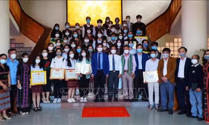 Thừa Thiên - Huế: Tuyên dương học sinh dân tộc thiểu số xuất sắc, tiêu biểu