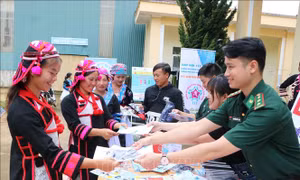 Nâng cao nhận thức về phòng, chống mua bán người ở biên giới Lai Châu