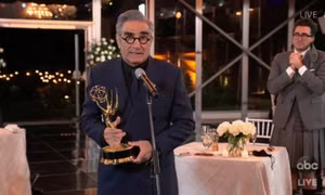 Schitt's Creek 'đại thắng' tại Emmy 2020