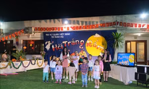 Tưng bừng Hội Trăng Rằm của thiếu nhi người Việt tại Nam Phi