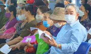 Người dân cần chủ động phòng, chống COVID-19 và các bệnh về hô hấp