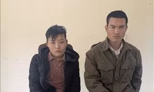 Bắt 2 đối tượng buôn bán ma túy, dùng dao nhọn chống trả lực lượng chức năng