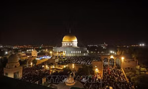 Bộ trưởng An ninh Israel tới khu phức hợp đền thờ gây nhiều tranh cãi với Palestine