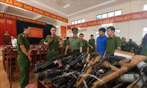 Triển khai thi hành Luật Quản lý, sử dụng vũ khí, vật liệu nổ và công cụ hỗ trợ