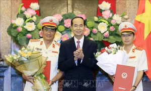 Chủ tịch nước Trần Đại Quang trao quyết định bổ nhiệm Phó Viện trưởng Viện Kiểm sát nhân dân tối cao