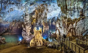 Bí ẩn những văn bia cổ trong động Phong Nha