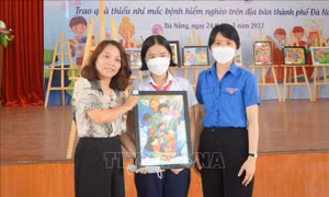 Đà Nẵng đấu giá tranh hỗ trợ thiếu nhi mắc bệnh hiểm nghèo có hoàn cảnh khó khăn