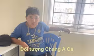 Bắt giữ đối tượng mua bán trái phép 1kg thuốc phiện