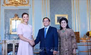 Thủ tướng và Phu nhân chào xã giao Công chúa Kế vị Victoria Ingrid Alice Désirée