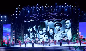 Bế mạc Lễ hội Làng Sen 