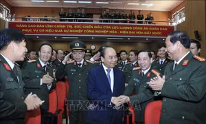 Thủ tướng kiểm tra công tác sẵn sàng chiến đấu và chúc Tết tại Bộ Tư lệnh Cảnh vệ