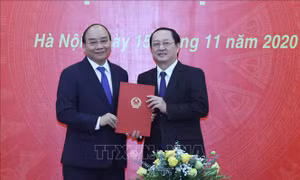 Thủ tướng trao quyết định bổ nhiệm lãnh đạo các bộ, ngành