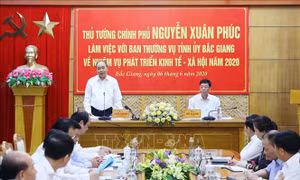 Thủ tướng: Bắc Giang cần chuyển mô hình tăng trưởng từ chiều rộng sang chiều sâu