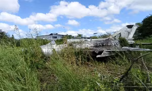 Thông tin về chiếc máy bay MIG-21 'bị bỏ quên' tại Cà Mau