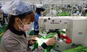 Tận dụng cơ hội từ cuộc chiến thương mại Mỹ - Trung