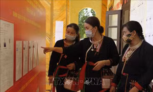 Đồng bào dân tộc thiểu số Thủ đô hân hoan chờ đón ngày bầu cử