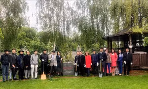 Các hoạt động kỷ niệm 130 năm ngày sinh Chủ tịch Hồ Chí Minh tại Ukraine và Đức