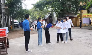 Kỳ thi Tốt nghiệp THPT 2023: Nhiều hoạt động thiết thực hỗ trợ thí sinh