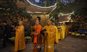 Rước Mộc bản 'Cư trần lạc đạo phú' theo nghi thức Phật giáo có quy mô lớn nhất Việt Nam