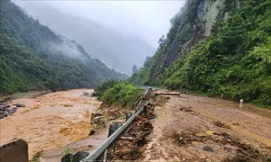 Yên Bái thông báo phương án phân luồng giao thông trên quốc lộ 32 do mưa lũ